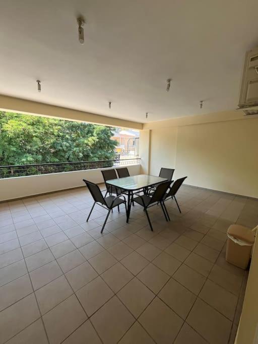 Aura Apartment Ioannina Bagian luar foto